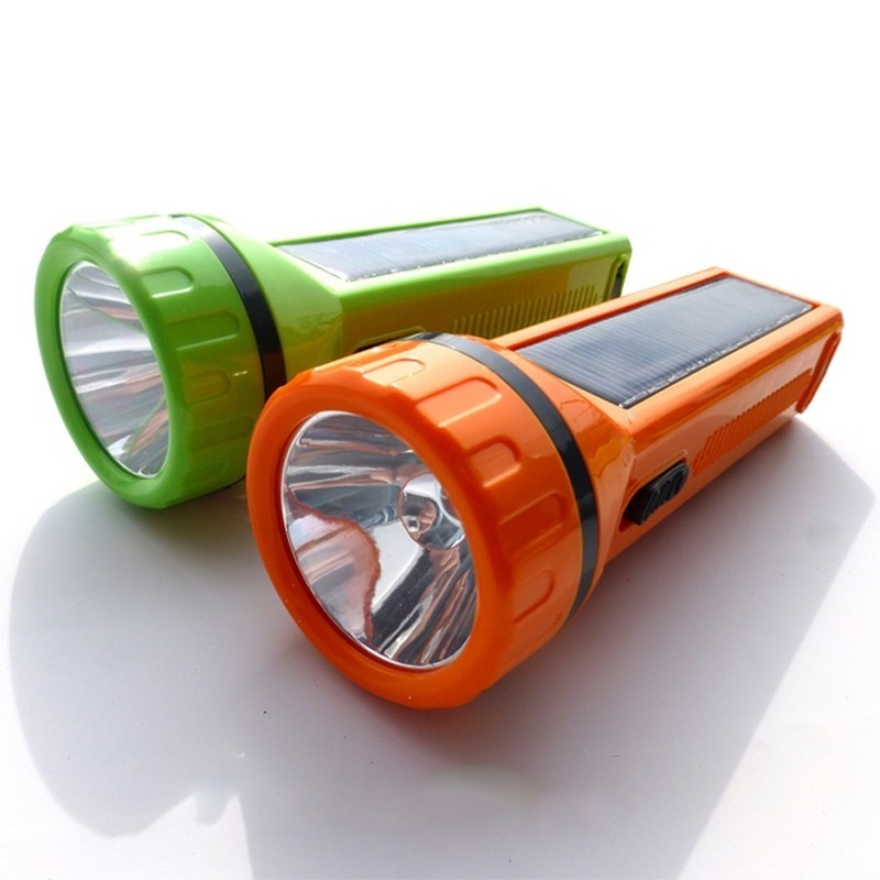 LINTERNA MANUAL SOLAR LARGO 12 CM.